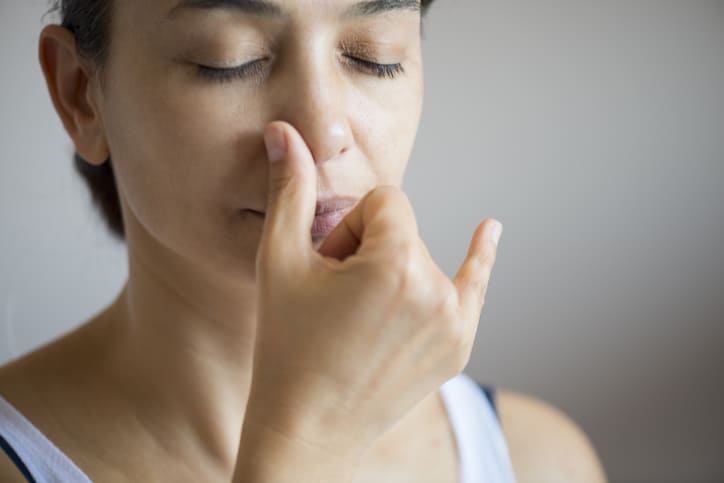 7 Gerakan Pernapasan untuk Menyehatkan Rongga Hidung